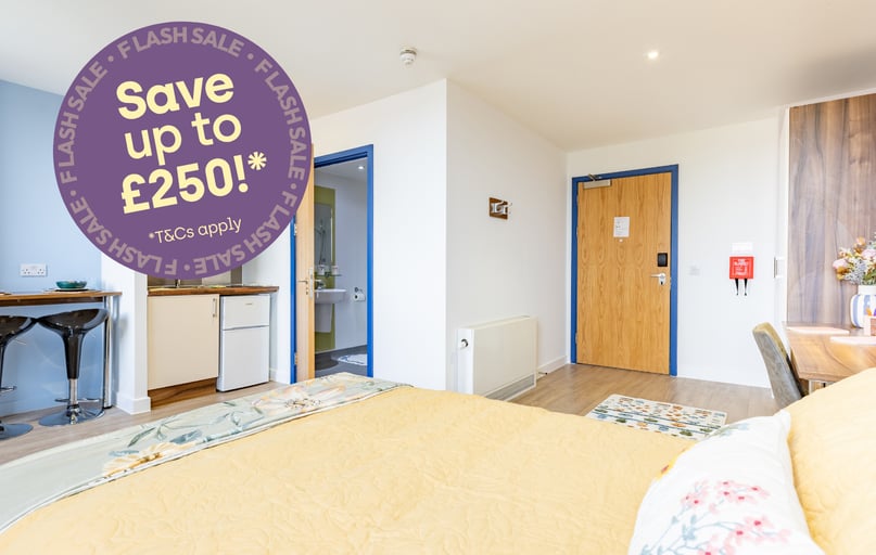 Deluxe Studio, Central Studios, 4 Greyfriars Road, City Centre, Reading - Image 1